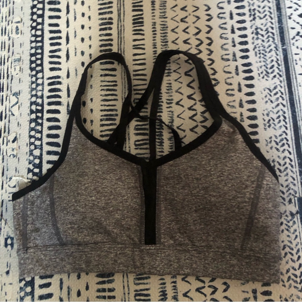 ❤️NWOT Zella Grey Mesh Sports Bra Size S